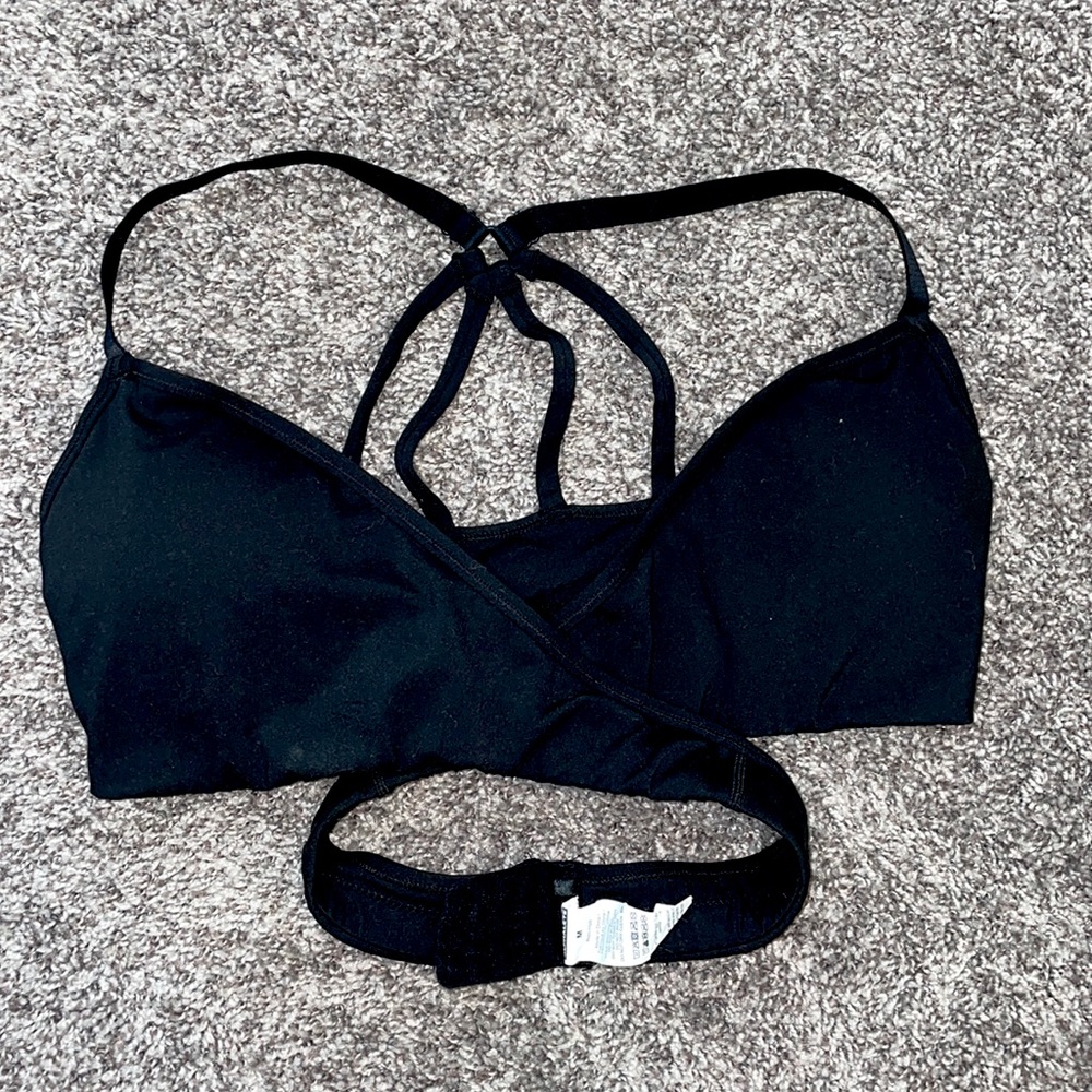 Alphalete sports bra